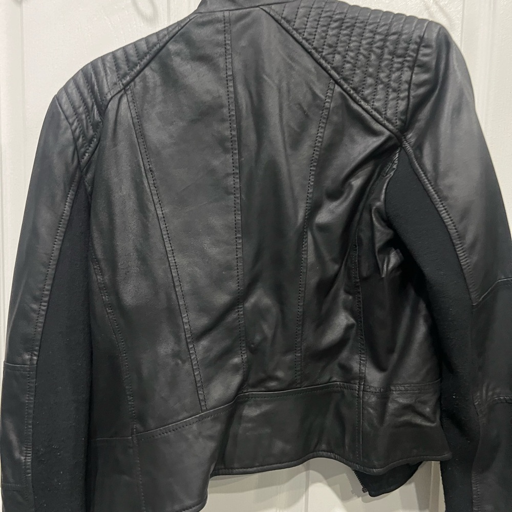 Leather jacket - Picture 3 of 3